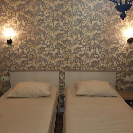 Piazza Batumi Guesthouse Exterior photo