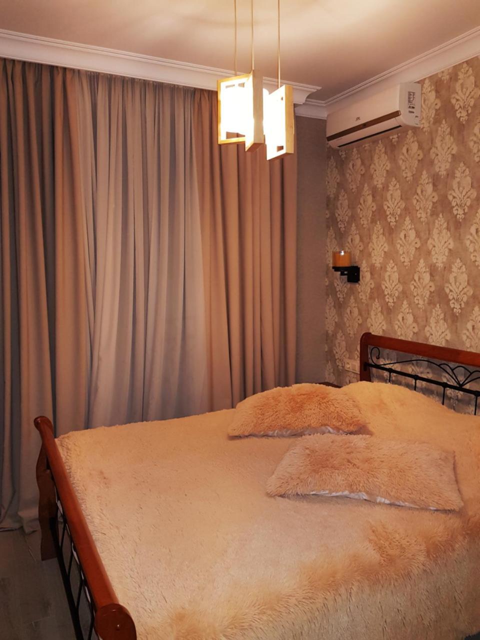 Piazza Batumi Guesthouse Exterior photo